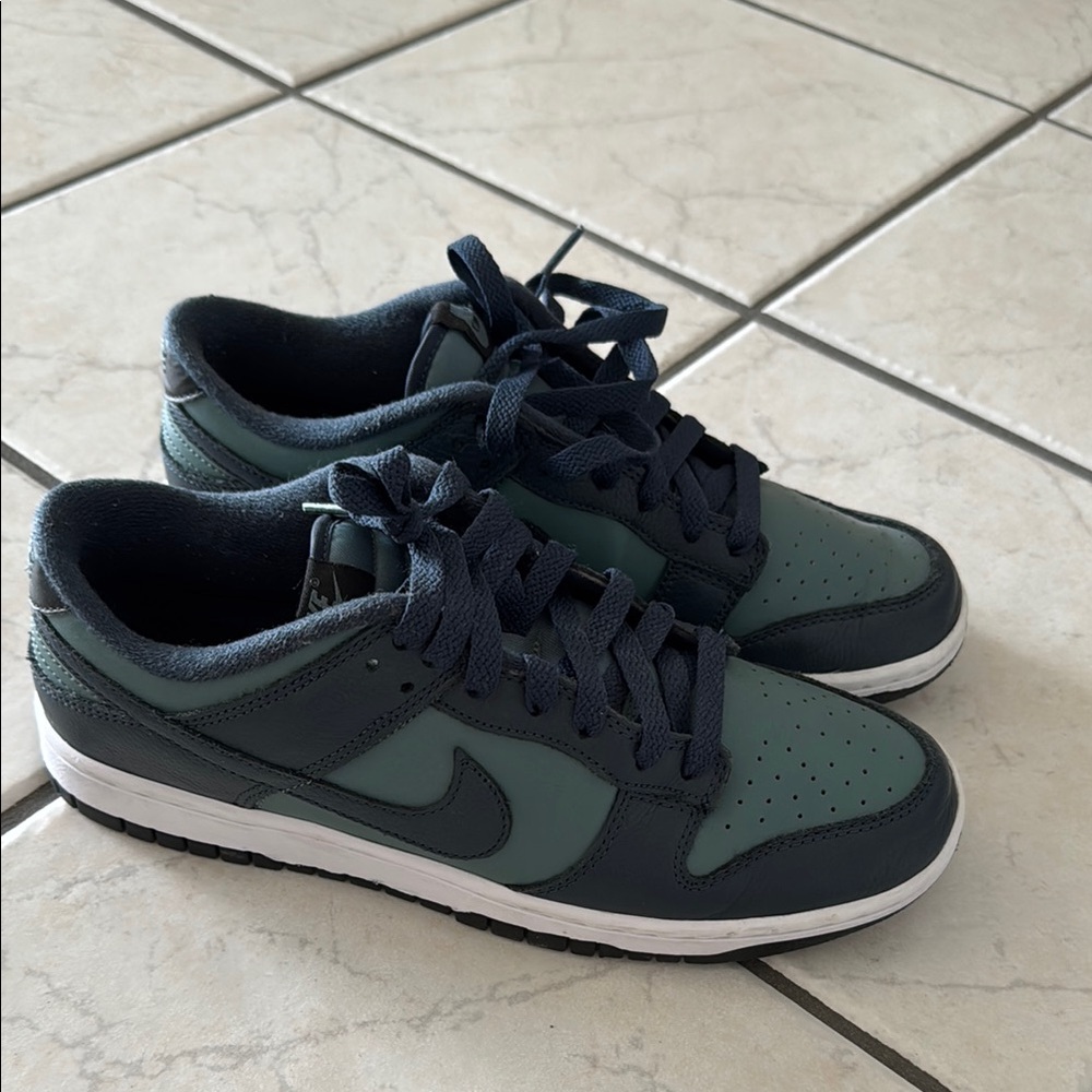 Nike Dunk Low Sneakers armory